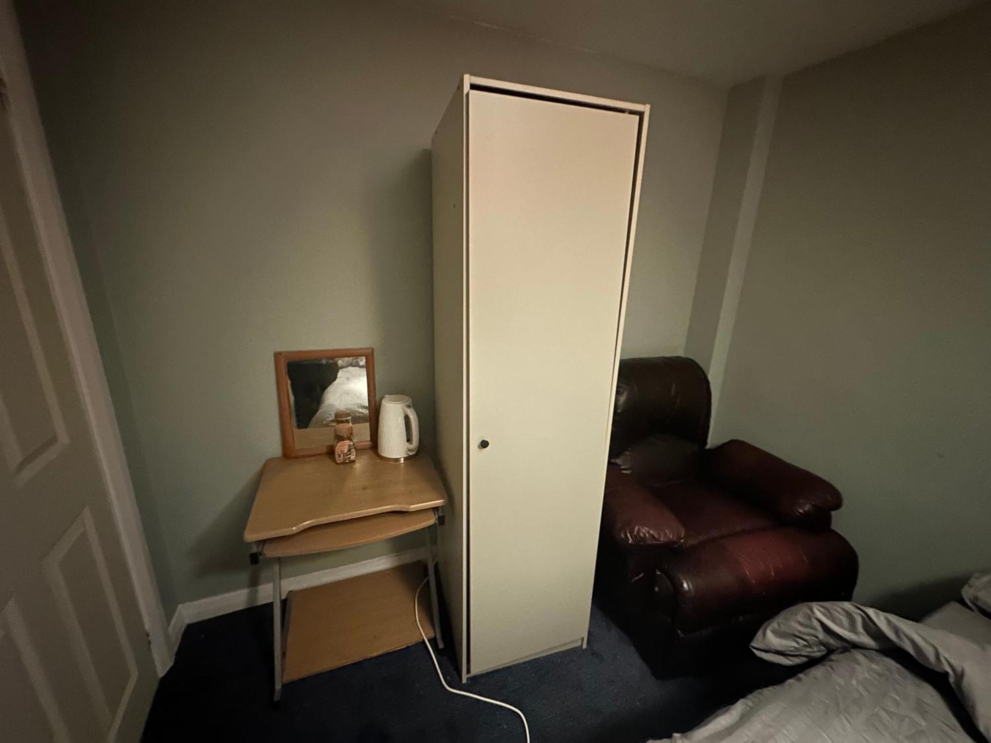 1 Bedroom In 3Bed House Bristol Exterior photo